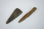 Flintdolk och spjutspets, sannolikt neolitikum.