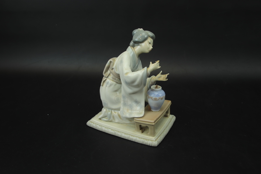 Figurin, porslin, Liadro.