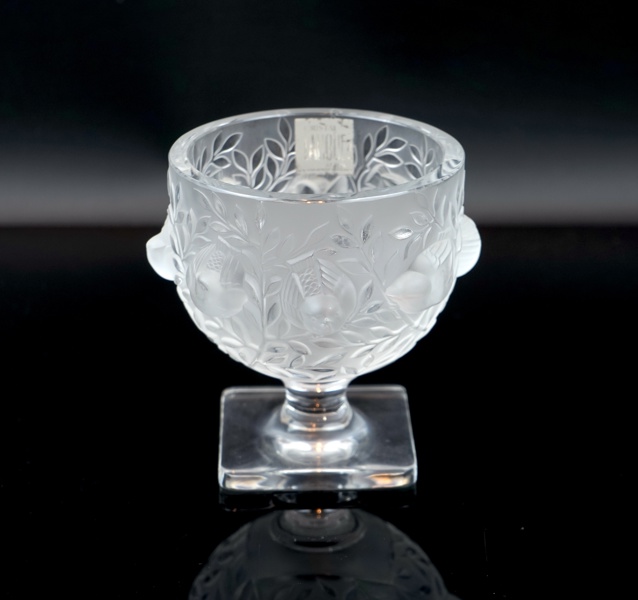 Renè Lalique, skål på fot, glas, ''Elizabeth'', Lalique, Paris, Frankrike, signerad.