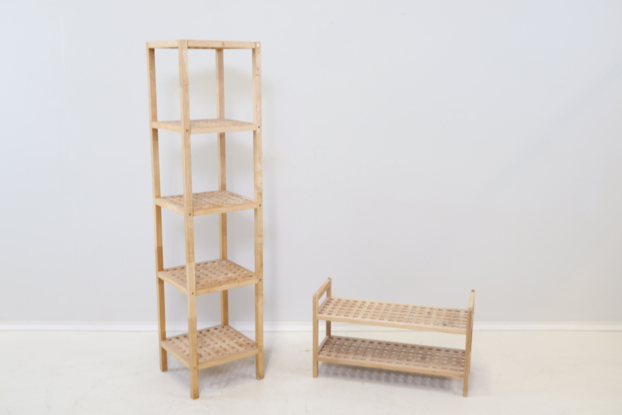 Hylla och skohylla, trä.