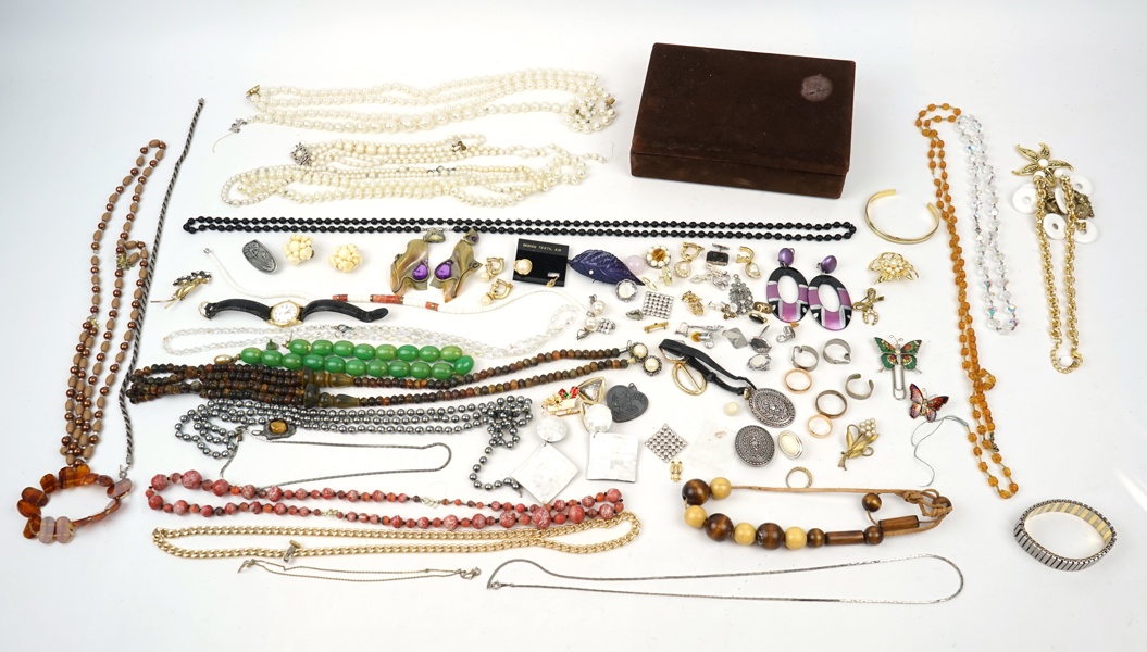 Bijouterier, ett parti.