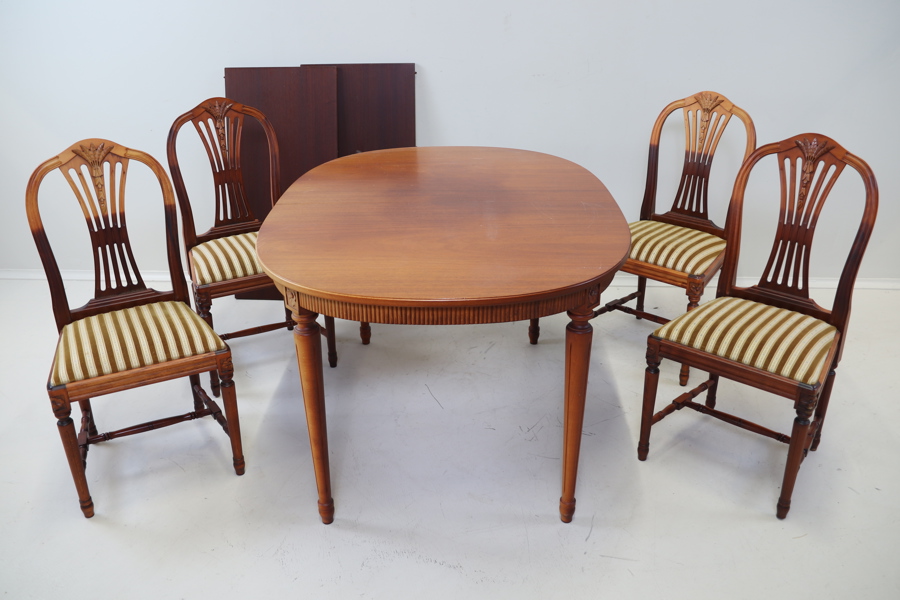 Matsalsgrupp, 5 delar, trä/textil, gustaviansk stil.