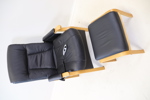 Reclinerfåtölj med fotpall, konstskinn/bok.