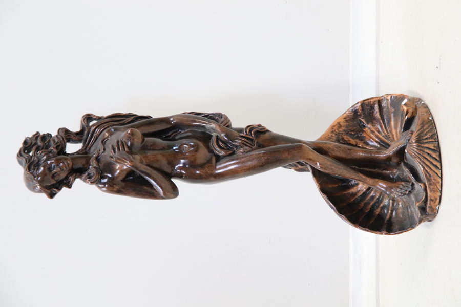 Skulptur, patinerad gips.