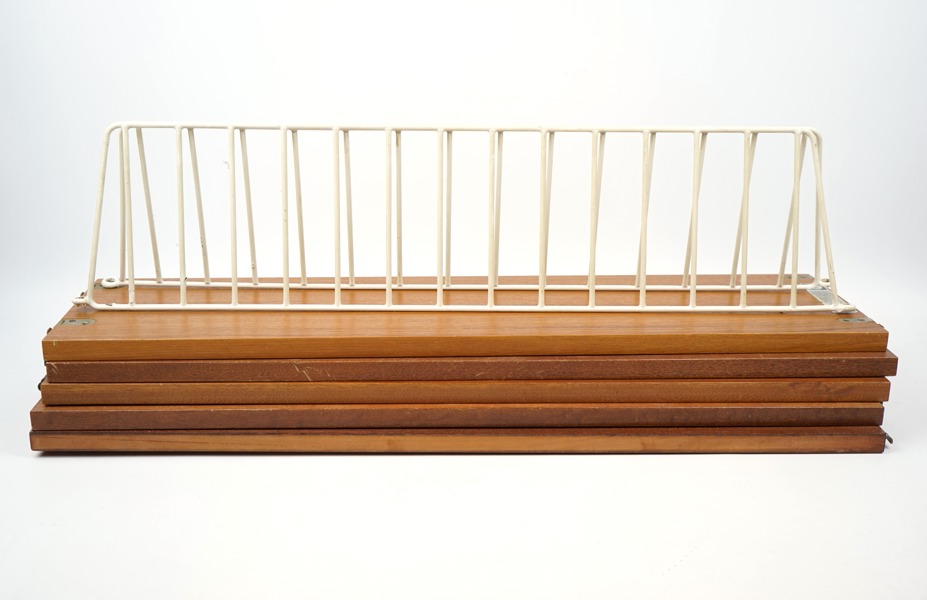 Stringhylla, 5-plan, teak/metall.