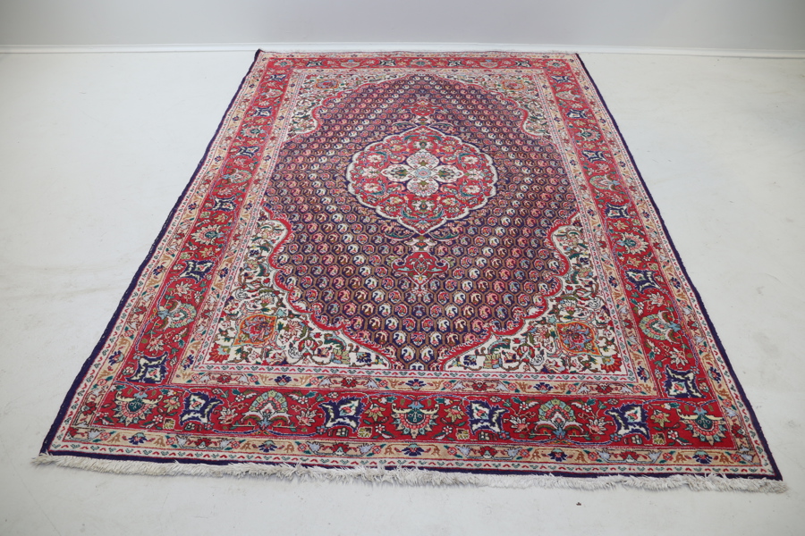 Matta, orientalisk, handknuten, ull.