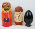 Matryoshka och ägg, 3 delar, trä.