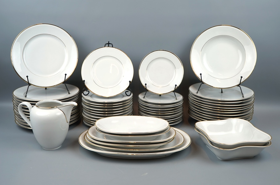 Matservis, 57 delar, poslin, ''Winterling'', Bavaria.