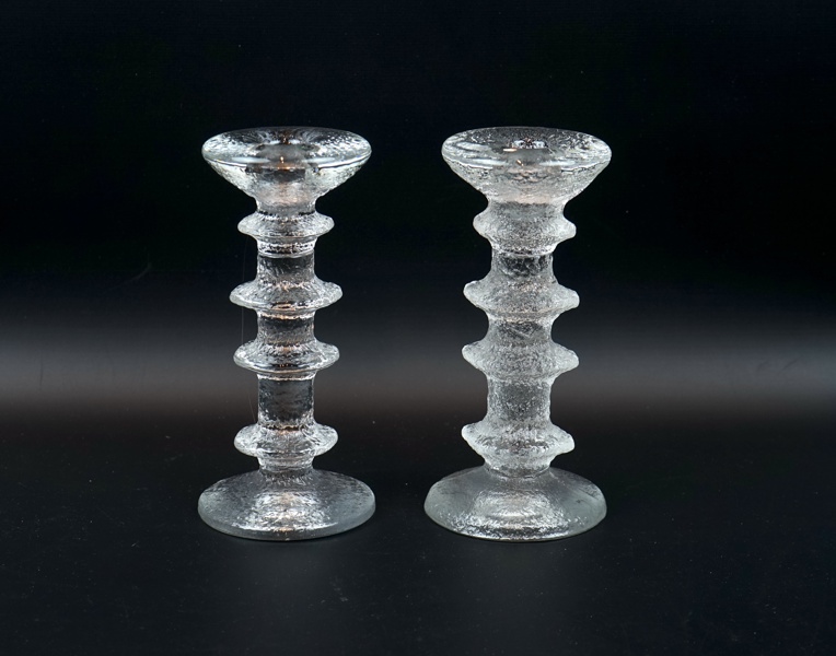 Timo Sarpaneva, ljusstakar, ett par, glas, ''Festivo'', Iittala, Finland, monogramsignerade.