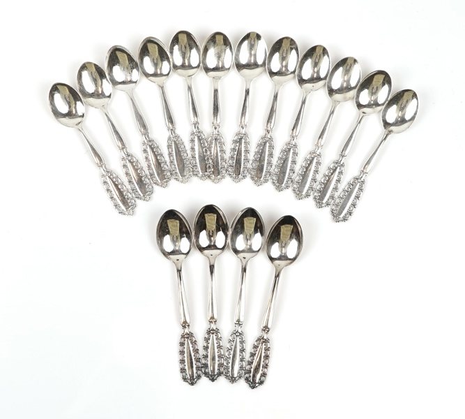 Kaffe- och moccaskedar, 16 delar, silver 830, ''Carmen''.