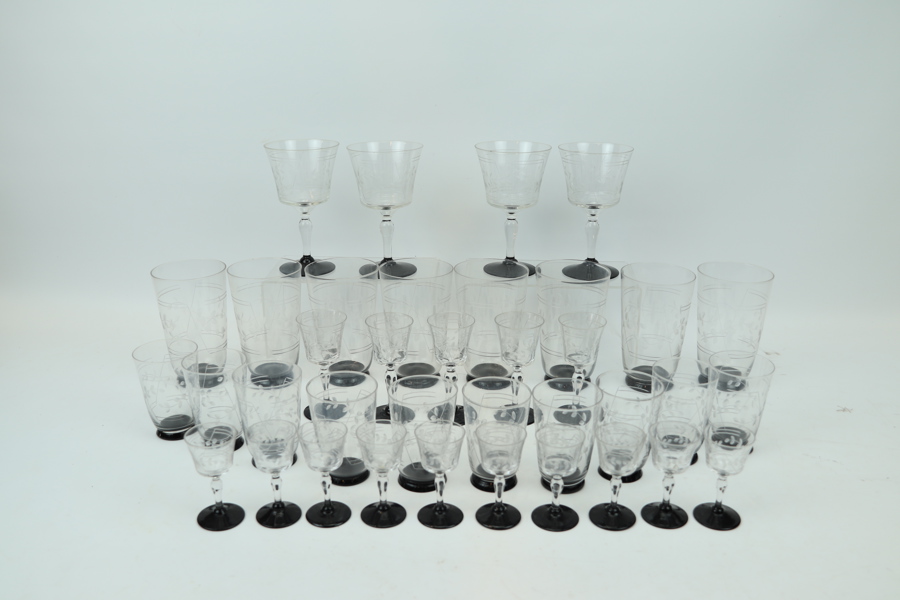 Glasservis, 37 delar, Axel Peterssons glassliperi, Kosta, 1900-tal.