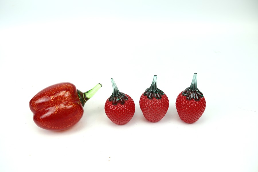 Gunnel Sahlin, glasfrukter, 4 st, Kosta Boda.