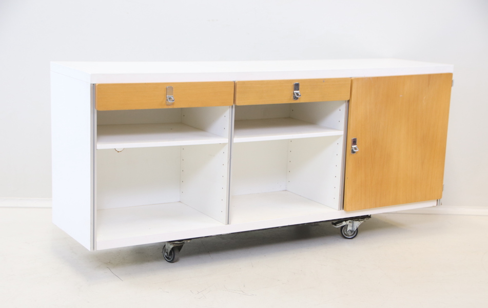 Antonio Gioia, "Avanti", sideboard, trä, Dux, 1900-talets sista kvartal.