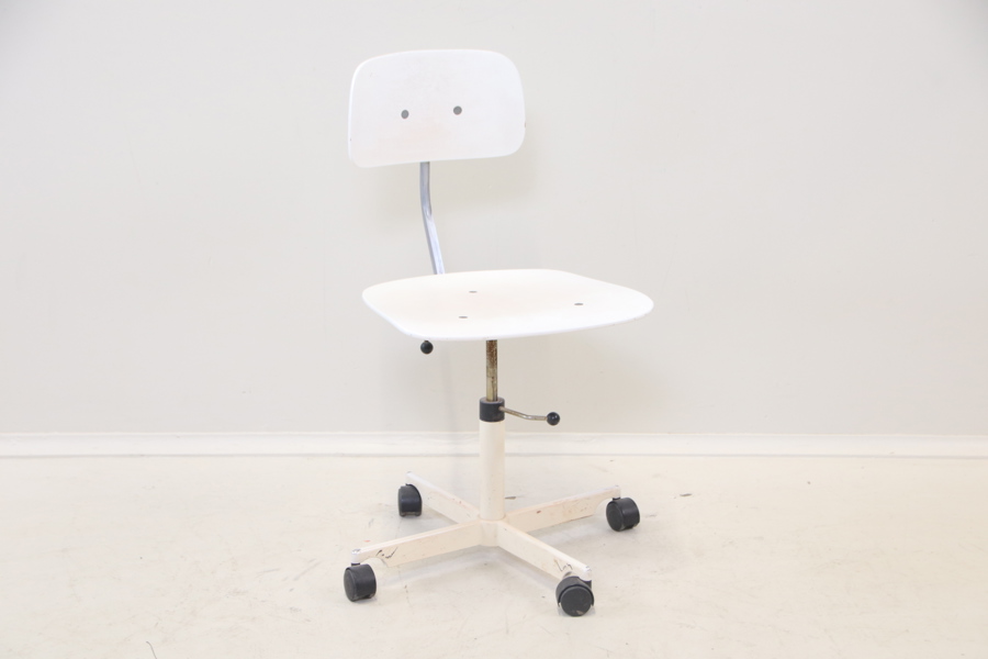 Kontorsstol på hjul, höj/sänkbar, Kevi.