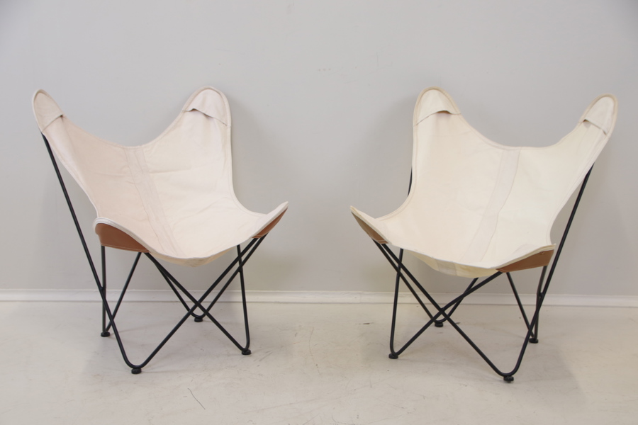 Fladdermusfåtöljer, 2 st, textil/skinn/metall.