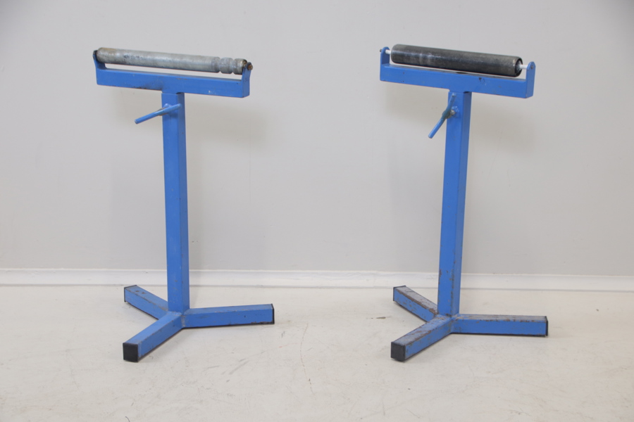 Rullbockar, ett par, metall.