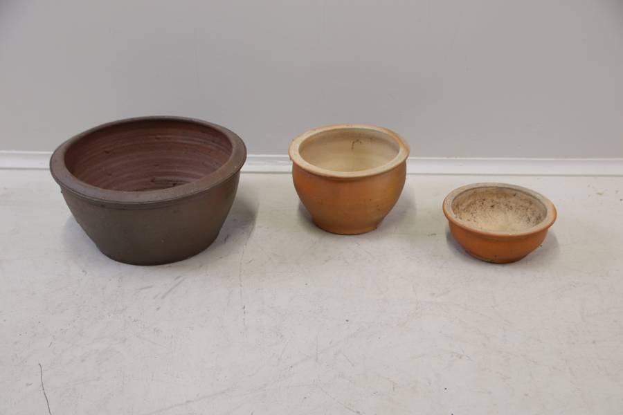 Krukor, 3 st, keramik.