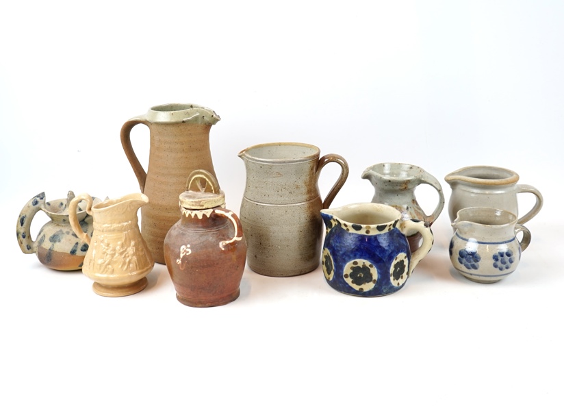 Kannor, ett parti, keramik.