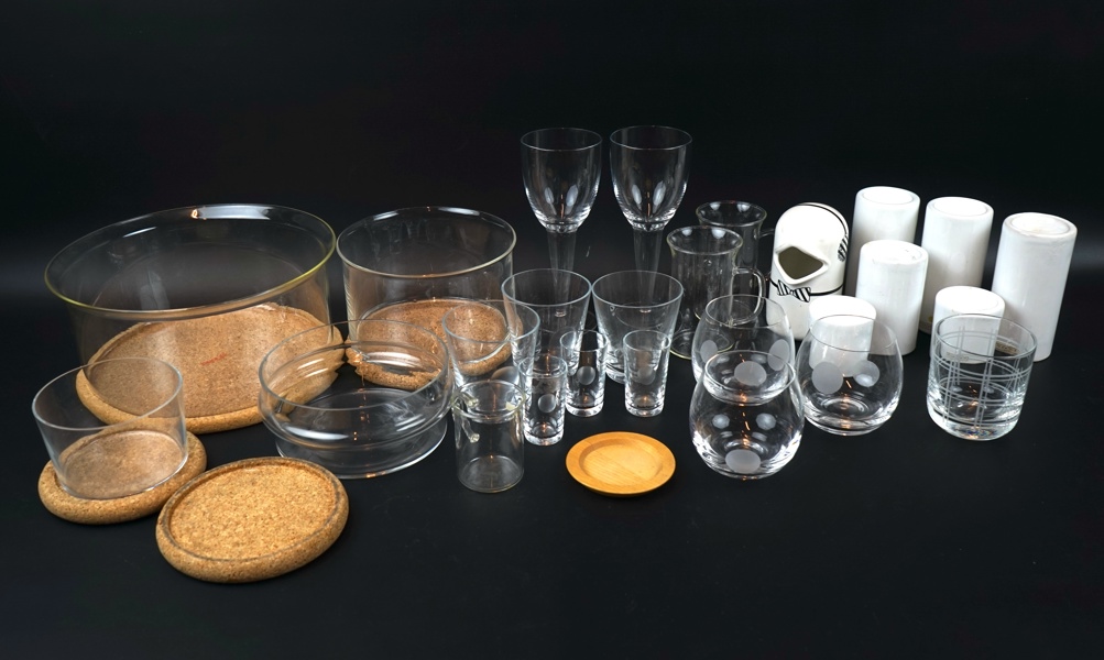 Skålar, ljuslyktor, m.m, ett parti, glas/porslin, bl.a Signe Persson-Melin.