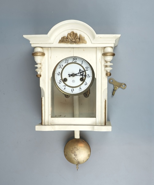 Väggpendyl, trä, urverk Junghans.