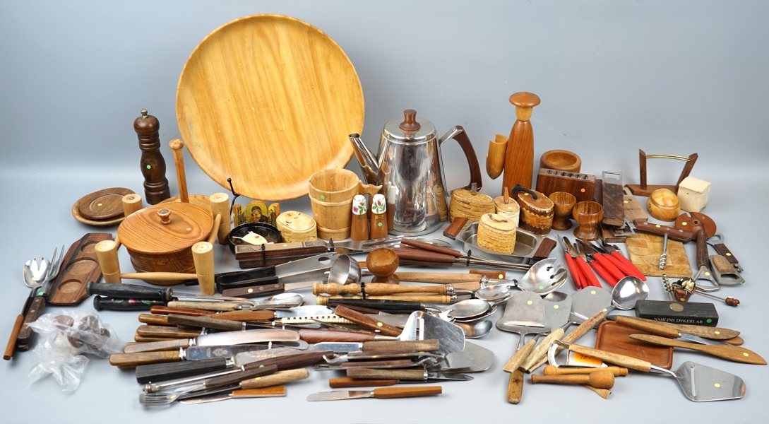 Köksredskap m.m, ett parti, trä/metall.