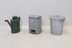 Soptunnor och vattenkanna, 2+1, metall.