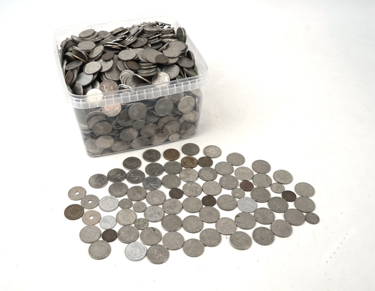 Mynt, ett parti, olika valutor, mest polska Zloty, 12 kg.