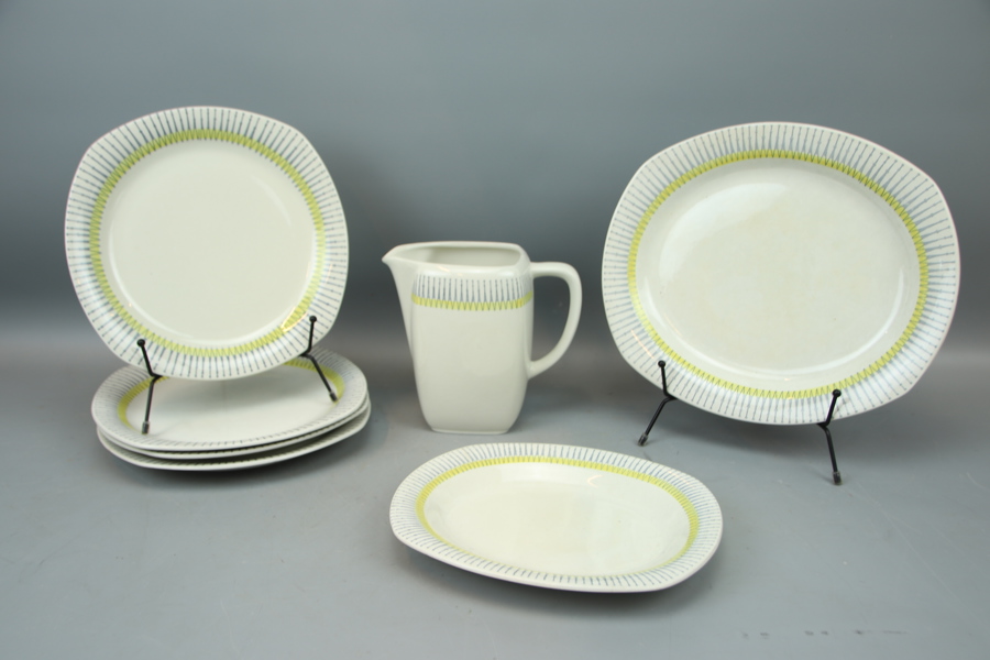 Kjell Blomberg, "Pigg", matservisdelar, 7 st, flintgods, Gefle/Upsala Ekeby,