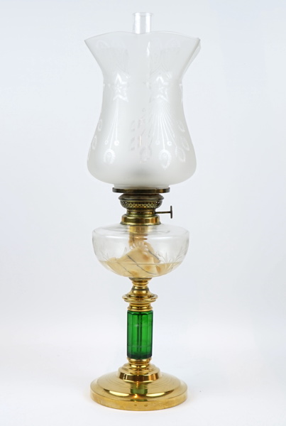 Fotogenlampa, glas/mässing.