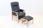 Reclinerfåtölj med fotpall, konstskinn/bok.