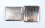 Cigarettetuier, 2 st, silver 830-835.