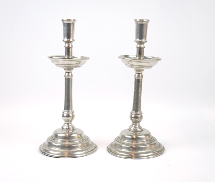 Ljusstakar, ett par, metall.