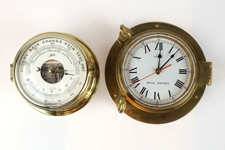 Barometer och väggur, mässing.