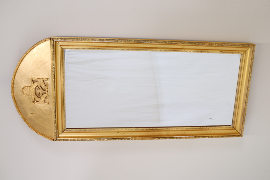 Spegel, förgylld ram.