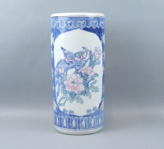 Golvvas, porslin, Kina.