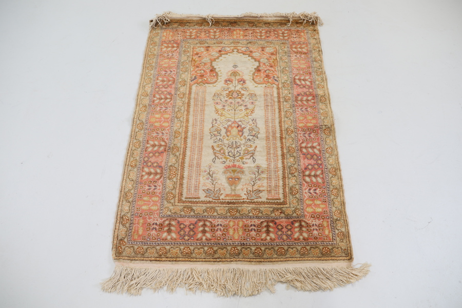 Matta, Kayseri, handknuten, silke/ull.