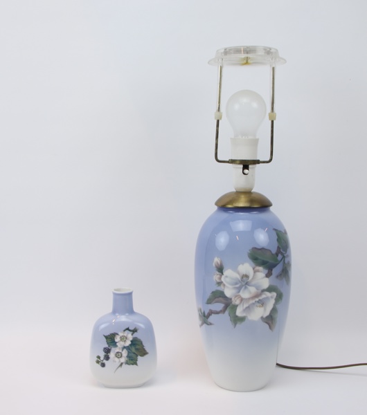 Vas och bordslampa, porslin, Royal Copenhagen.