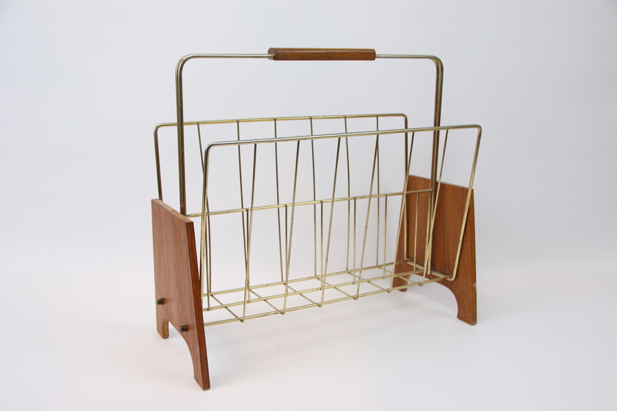 Tidningsställ, teak/mässing, 1900-talets senare del.