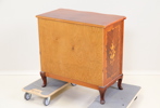 Stilbyrå, 3 lådor, trä.