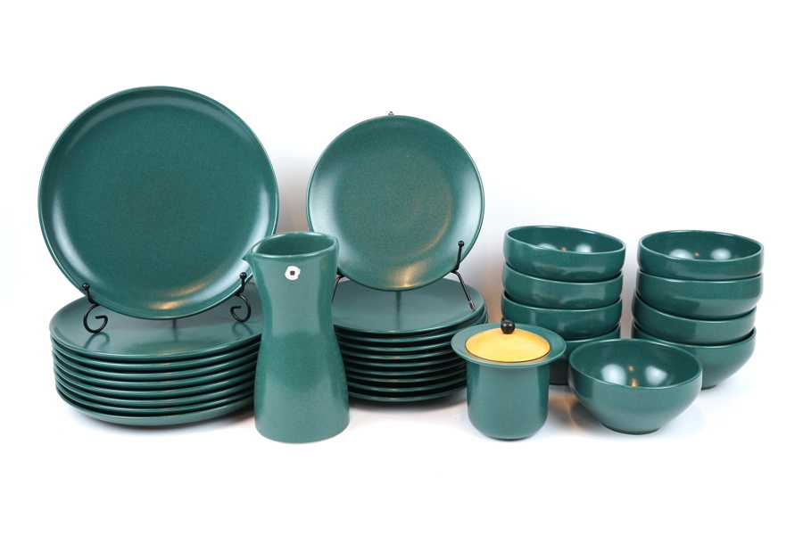 Eva Hanner och Marie-Louise Hellgren, matservis, 30 delar, stengods, Höganäs.