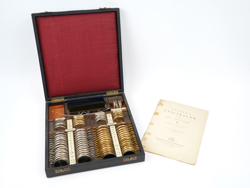 Optikerutrustning i etui, ett parti, R. Söderberg & Co. Aktiebolag Göteborg.