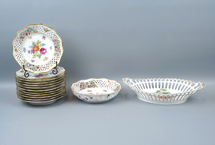 Fruktassietter och skålar, 14 delar, porslin, genombrutna, bl.a Schumann, Bavaria.