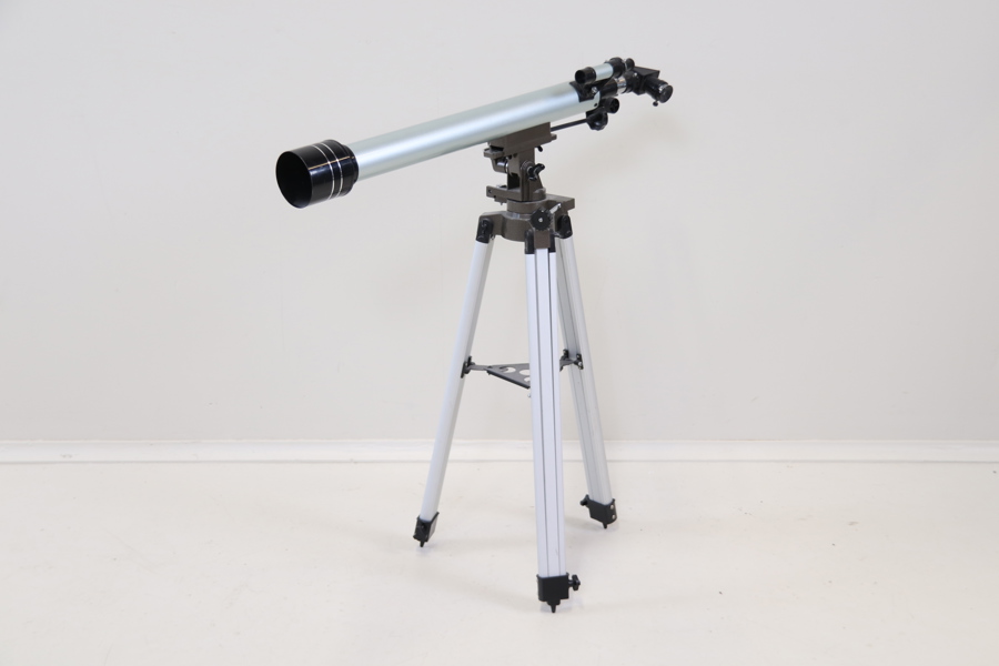 Stjärnkikare, justerbar, Focus Jupiter II, samt stativ.