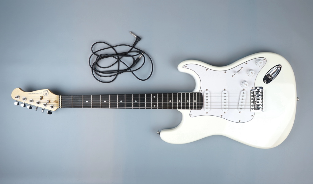 Elgitarr, Eastone Guitars.