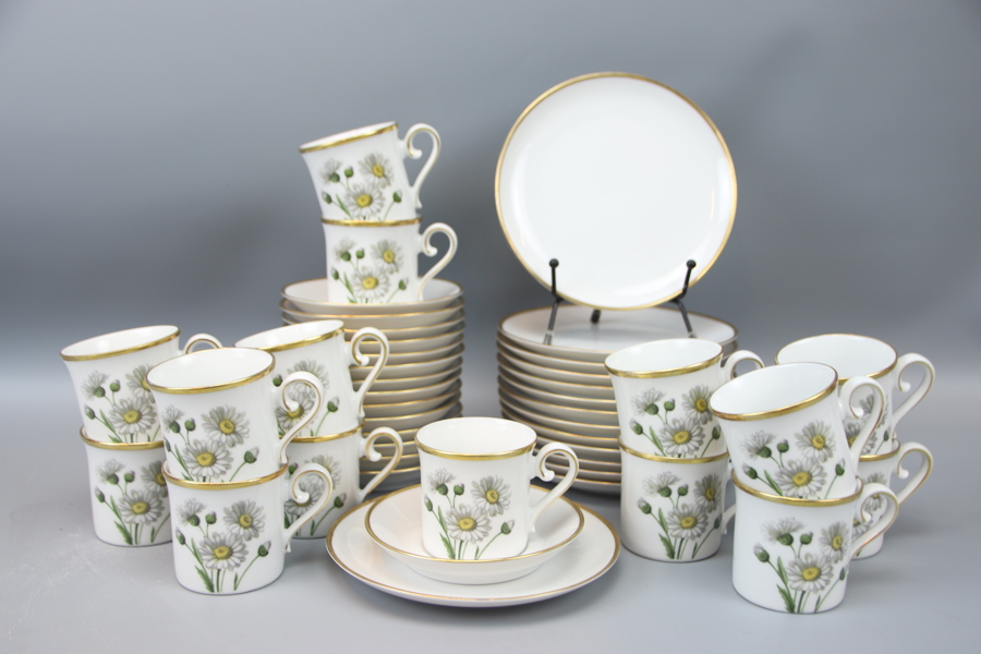 Kaffeservis, 29 delar, porslin, "Svenska Landskapsblommor Prästkrage Skåne", Bavaria.