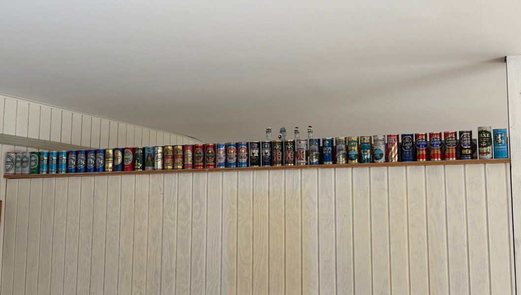 Burk- och flasksamling.