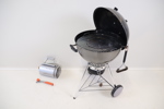 Klotgrill, Weber Master-Touch, samt tillbehör.