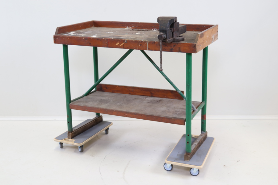 Arbetsbänk, trä/metall.