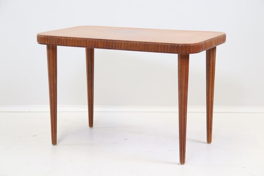 Soffbord, alm, 1900-talets mitt.