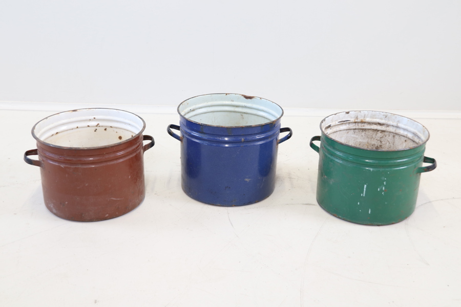 Grytor, 3 st, emaljerad metall.